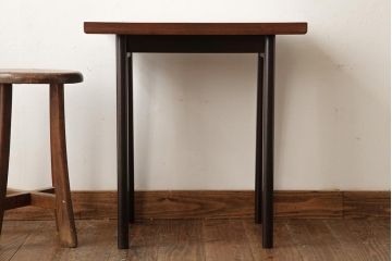 リメイク家具　和製アンティーク　昭和中期　天板栗材　バイカラーがお洒落なサイドテーブル(コンソールテーブル、飾り台、花台)(R-039404)