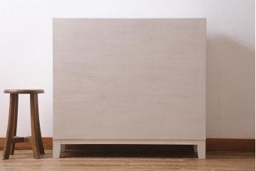 ラフジュ工房オリジナル　3×3マス　古材リメイク　ペイント　ヒノキ無垢材・ラワン古材　可愛らしいカラーのパタパタ扉付きマス目棚(収納棚、ロッカー、下駄箱)(R-039408)