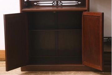 ビンテージ家具　和製ビンテージ　伝統工芸品　唐木指物　紫檀材　漆塗り　上質な和の雰囲気漂う飾り棚(茶棚、陳列棚)(R-039413)