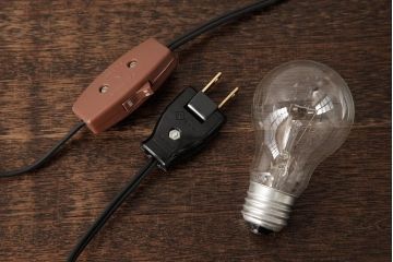 アンティーク照明　和製アンティーク　エレガントな空間を演出するテーブルスタンド(卓上ランプ、テーブルライト)(R-039428)