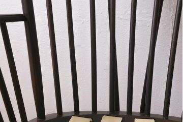 ヴィンテージ家具　ERCOL(アーコール)　エバーグリーン　エレガントな雰囲気漂う1人掛けイージーチェア(ラウンジチェア、アームチェア、椅子、ソファ、ビンテージ)(定価約29万円)(R-039434)