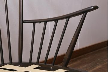 ヴィンテージ家具　ERCOL(アーコール)　エバーグリーン　エレガントな雰囲気漂う1人掛けイージーチェア(ラウンジチェア、アームチェア、椅子、ソファ、ビンテージ)(定価約29万円)(R-039434)