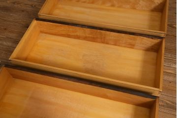 中古　民芸家具　衣装盆付き　上品なデザインの和タンス(衣装箪笥、引き出し、チェスト、着物箪笥)(R-039437)