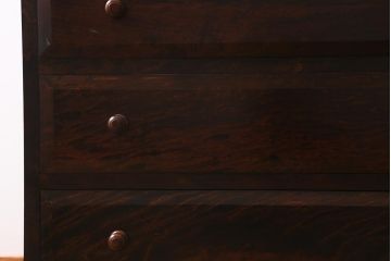 中古　民芸家具　衣装盆付き　上品なデザインの和タンス(衣装箪笥、引き出し、チェスト、着物箪笥)(R-039437)