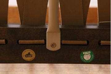 ヴィンテージ家具　ERCOL(アーコール)　エバーグリーン　曲げ木のフレームが目を惹く二人掛けソファ(アームソファ、ラブソファ、2人掛け、ビンテージ)(定価約58万円)(R-039439)
