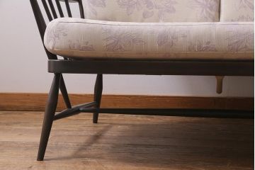 ヴィンテージ家具　ERCOL(アーコール)　エバーグリーン　曲げ木のフレームが目を惹く二人掛けソファ(アームソファ、ラブソファ、2人掛け、ビンテージ)(定価約58万円)(R-039439)