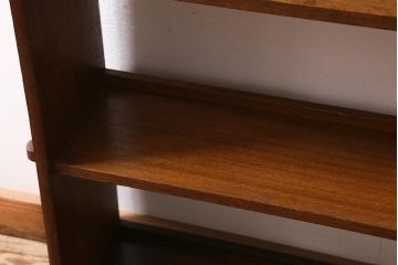 アンティーク家具　和製アンティーク　楔式　温もり溢れる木の風合いが魅力の本棚(オープンラック、飾り棚、収納棚、ブックシェルフ)(R-039440)