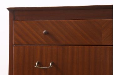 ヴィンテージ家具　イギリスビンテージ　HARRIS LEBUS社　チーク材製　シンプルモダンな佇まいのチェスト(引き出し、ドロワー)(R-039441)