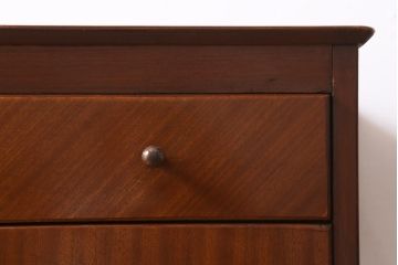 ヴィンテージ家具　イギリスビンテージ　HARRIS LEBUS社　チーク材製　シンプルモダンな佇まいのチェスト(引き出し、ドロワー)(R-039441)