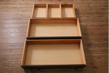 中古　リメイク　松本民芸家具　落ち着いた大人の空間を演出してくれるローチェスト(引き出し、ローボード)(R-039442)です。