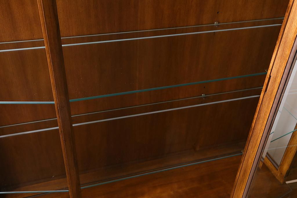 中古　DREXEL HERITAGE(ドレクセルヘリテイジ)　TRYON MANOR(トライオンメナー)　China(チャイナ) 食器棚(キャビネット、飾り棚、収納棚)(定価約98万円)(R-039447)