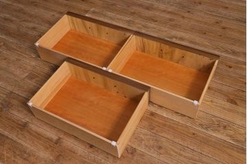 中古　DREXEL HERITAGE(ドレクセルヘリテイジ)　TRYON MANOR(トライオンメナー)　China(チャイナ) 食器棚(キャビネット、飾り棚、収納棚)(定価約98万円)(R-039447)