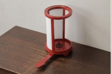 アンティーク雑貨　和製アンティーク　江戸明治期　朱塗りが目を引く木製の手持ち行灯(手燭、行燈、照明)(R-039448)