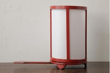 アンティーク雑貨　和製アンティーク　江戸明治期　朱塗りが目を引く木製の手持ち行灯(手燭、行燈、照明)(R-039448)