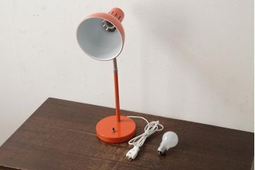 レトロ照明　鮮やかでポップなカラーのデスクスタンド(スタンドライト、卓上照明)(R-039450)