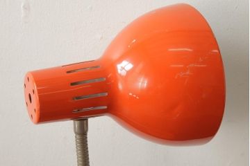 レトロ照明　鮮やかでポップなカラーのデスクスタンド(スタンドライト、卓上照明)(R-039450)