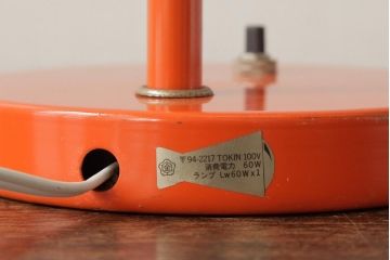 レトロ照明　鮮やかでポップなカラーのデスクスタンド(スタンドライト、卓上照明)(R-039450)