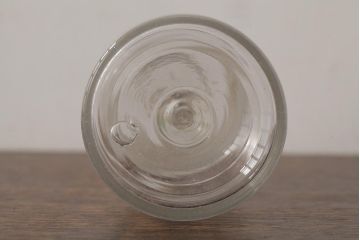 アンティーク雑貨　レトロ雑貨　アンティークボトル　小さな蓋付きガラス瓶(ガラスビン)(R-039453)