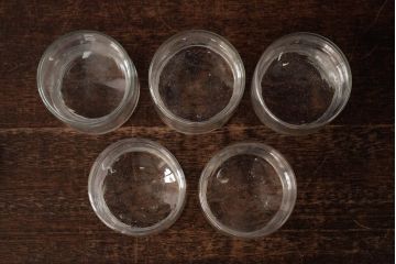 アンティーク雑貨　レトロ雑貨　アンティークボトル　小さな蓋付きガラス瓶5個セット(ガラスビン)(R-039454)