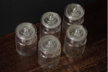 アンティーク雑貨　レトロ雑貨　アンティークボトル　小さな蓋付きガラス瓶5個セット(ガラスビン)(R-039455)