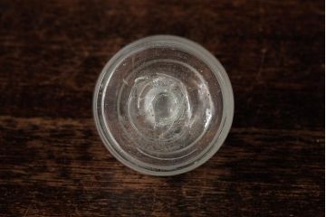 アンティーク雑貨　レトロ雑貨　アンティークボトル　小さな蓋付きガラス瓶5個セット(ガラスビン)(R-039456)