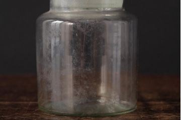 アンティーク雑貨　レトロ雑貨　アンティークボトル　小さな蓋付きガラス瓶5個セット(ガラスビン)(R-039456)