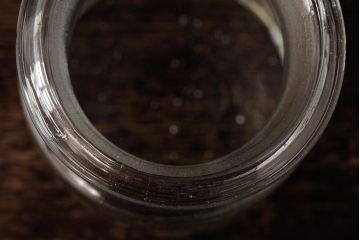アンティーク雑貨　レトロ雑貨　アンティークボトル　小さな蓋付きガラス瓶5個セット(ガラスビン)(R-039457)