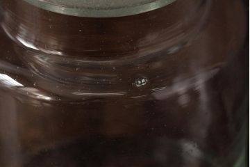 アンティーク雑貨　レトロ雑貨　アンティークボトル　小さな蓋付きガラス瓶5個セット(ガラスビン)(R-039457)