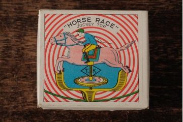 アンティーク雑貨　昭和期　タイガー商会　T.K　レトロなジョッキーゴマ(おもちゃ)(R-039459)