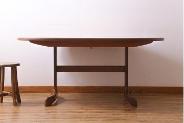 ヴィンテージ家具　G-PLAN(ジープラン) 北欧家具　チーク材　やさしく穏やかなオーバル型のエクステンションテーブル(ダイニングテーブル、ビンテージ)(R-039462)