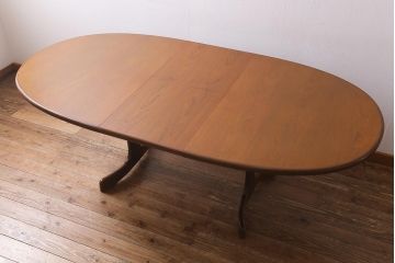 ヴィンテージ家具　G-PLAN(ジープラン) 北欧家具　チーク材　やさしく穏やかなオーバル型のエクステンションテーブル(ダイニングテーブル、ビンテージ)(R-039462)