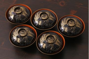 アンティーク雑貨　和製アンティーク　漆器　迫力ある海老の図柄が描かれた木製椀5客セット(和食器)(R-039463)