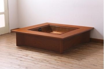 ビンテージ　民芸家具　ケヤキ材　迫力のある杢目の流れが見事な囲炉裏(長火鉢、座卓、ローテーブル)(R-039468)