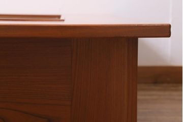 ビンテージ　民芸家具　ケヤキ材　迫力のある杢目の流れが見事な囲炉裏(長火鉢、座卓、ローテーブル)(R-039468)