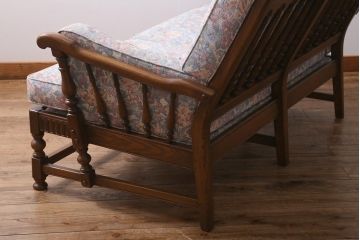 ヴィンテージ家具　美品　ERCOL(アーコール)　York Minster(ヨーク・ミンスター)　淡い色味の花柄ファブリックがお洒落な2人掛けソファ(アームソファ、ラブソファ、ビンテージ)(R-039470)