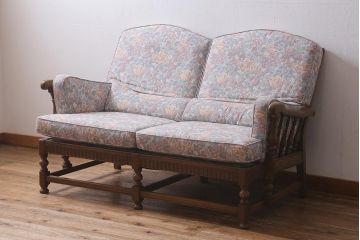 ヴィンテージ家具　美品　ERCOL(アーコール)　York Minster(ヨーク・ミンスター)　淡い色味の花柄ファブリックがお洒落な2人掛けソファ(アームソファ、ラブソファ、ビンテージ)(R-039470)