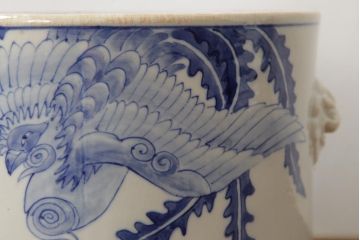アンティーク雑貨　大正昭和初期　鳳凰の図が迫力のある瀬戸火鉢(鉢カバー)(R-039481)