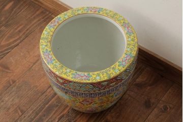 アンティーク雑貨　花々の図が鮮やかな十錦手火鉢(瀬戸火鉢)(R-039484)