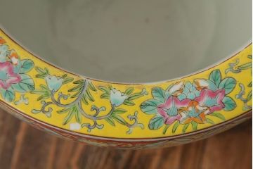 アンティーク雑貨　花々の図が鮮やかな十錦手火鉢(瀬戸火鉢)(R-039484)