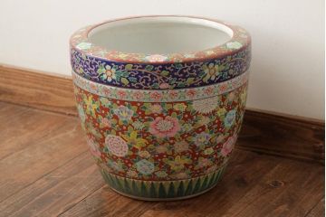 アンティーク雑貨　和製アンティーク　色絵　鮮やかな総花図の十錦手火鉢(瀬戸火鉢、鉢カバー)(R-039485)