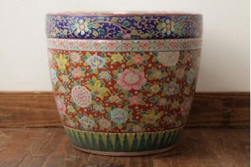アンティーク雑貨　和製アンティーク　色絵　鮮やかな総花図の十錦手火鉢(瀬戸火鉢、鉢カバー)(R-039485)