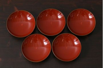 アンティーク雑貨　和製アンティーク　松・鶴図柄　縁起物の蒔絵が美しい木製椀5客セット(漆器、和食器)(R-039488)