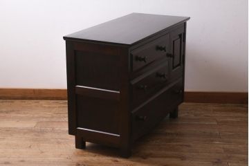 中古　リメイク家具　北海道民芸家具　上質な作りが魅力のサイドキャビネット(リビングボード、引き出し、チェスト、テレビ台)(R-039494)