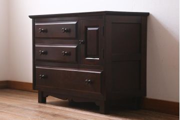 中古　リメイク家具　北海道民芸家具　上質な作りが魅力のサイドキャビネット(リビングボード、引き出し、チェスト、テレビ台)(R-039494)