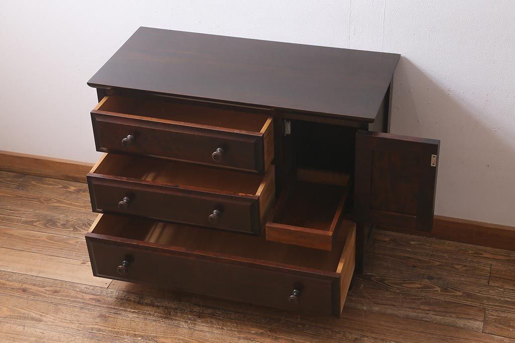 中古　リメイク家具　北海道民芸家具　上質な作りが魅力のサイドキャビネット(リビングボード、引き出し、チェスト、テレビ台)(R-039494)