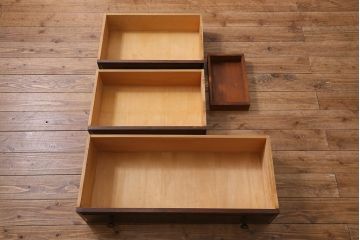 中古　リメイク家具　北海道民芸家具　上質な作りが魅力のサイドキャビネット(リビングボード、引き出し、チェスト、テレビ台)(R-039494)