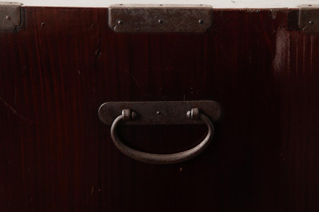 アンティーク家具　和製アンティーク　明治大正期　打ち出し金具　縁起物の金具が目を惹く庄内小箪笥(衣装箪笥、引き出し)(R-039501)