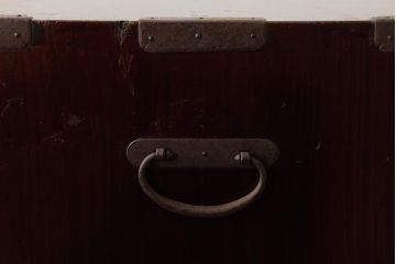 アンティーク家具　和製アンティーク　明治大正期　打ち出し金具　縁起物の金具が目を惹く庄内小箪笥(衣装箪笥、引き出し)(R-039501)