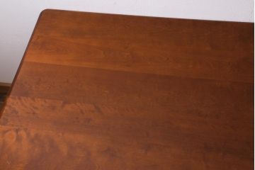 ビンテージ家具　北海道民芸家具　上品であたたかなダイニングテーブル(4人掛け)(R-039506)