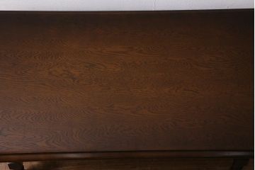 中古　飛騨産業　キツツキマーク　穂高シリーズ　クラシカルなデザインが素敵なセンターテーブル(ローテーブル、リビングテーブル)(R-039507)
